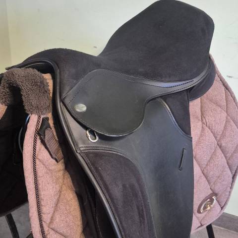 Selle de dressage Thorowgood T4 COB Dressage 17,5.