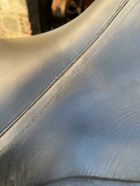 Selle dressage Anky 18 pouces