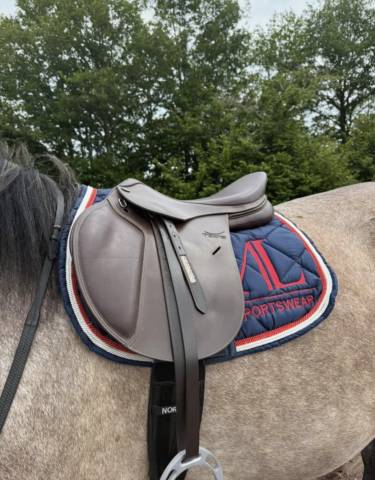 Selle Tekna 17 pouces 