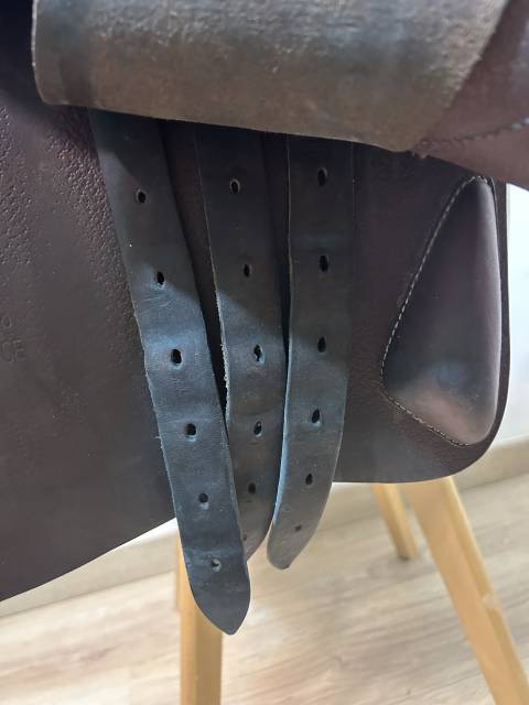 Selle Biarritz Devoucoux 17,5"