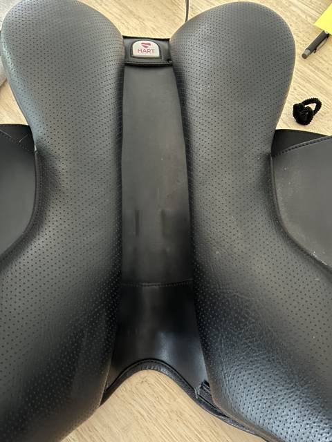 Selle de saut wintec noire 17 pouces 