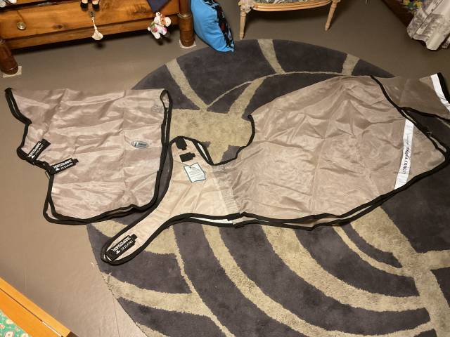 Couvre rein cheval anti insecte