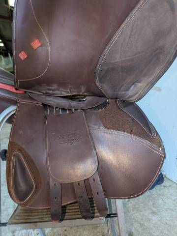 Selle mixte IKONIC T17.5 de 2024