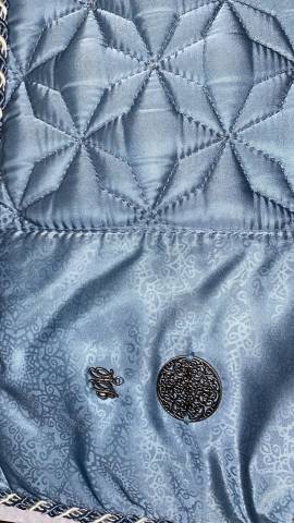 Selle   17.5 pouces couleur noir bon &eacute;tat jamais chut&eacute; 