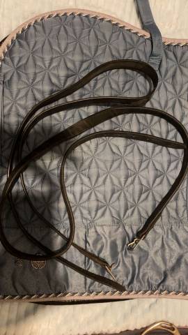 Selle   17.5 pouces couleur noir bon &eacute;tat jamais chut&eacute; 