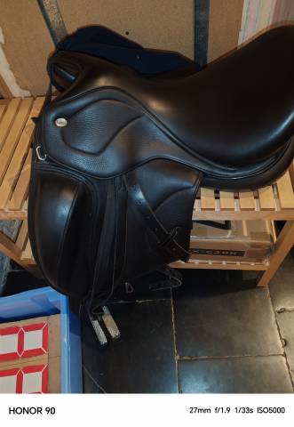 Selle ikonic sortie epona (bien lire l'annonce) 