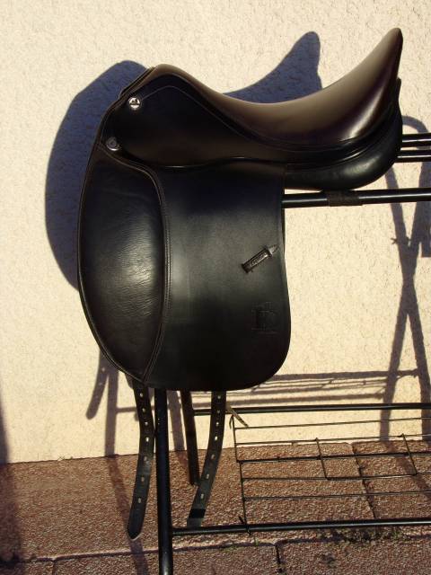 Selle Dressage Prestige 17' arcade modifiable 