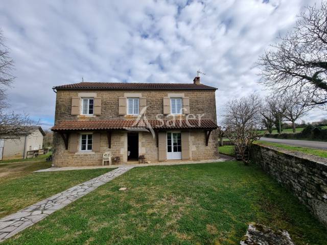 Ensemble quercynois sur 3,5 ha au Coeur du Lot