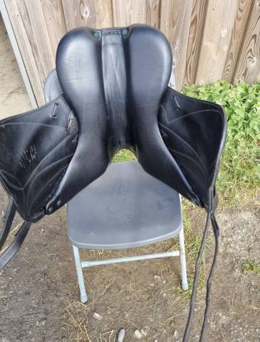 Selle de dressage Devoucoux Malika