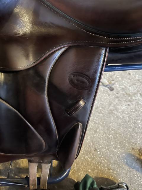 Selle devoucoux Chiberta O  Taille 17 P 