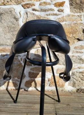 Selle Ikonic &eacute;tat proche du neuf - 17.5 - Monoquartier 