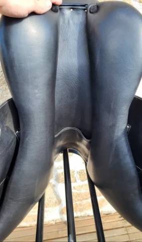 Selle Ikonic &eacute;tat proche du neuf - 17.5 - Monoquartier 