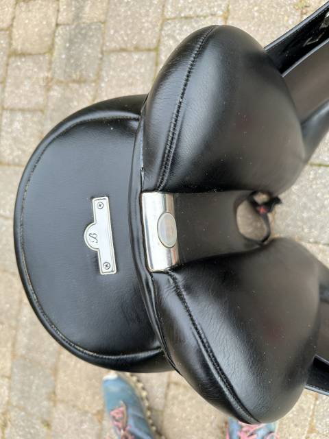 Selle de dressage Bates isabelwerth 17,5 
