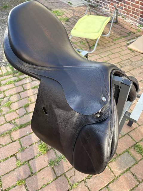 Selle Equipe expression  taille 17