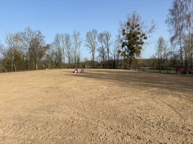 Propri&eacute;t&eacute; &eacute;questre priv&eacute;e proche Le Neubourg - carri&egrave;re