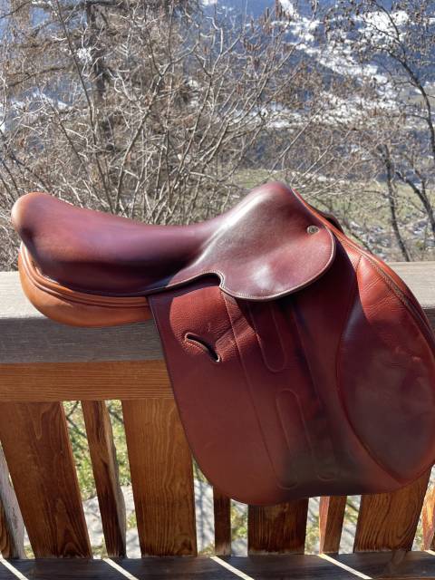 Selle Herm&egrave;s Cavale II excellent &eacute;tat 16&rsquo;5