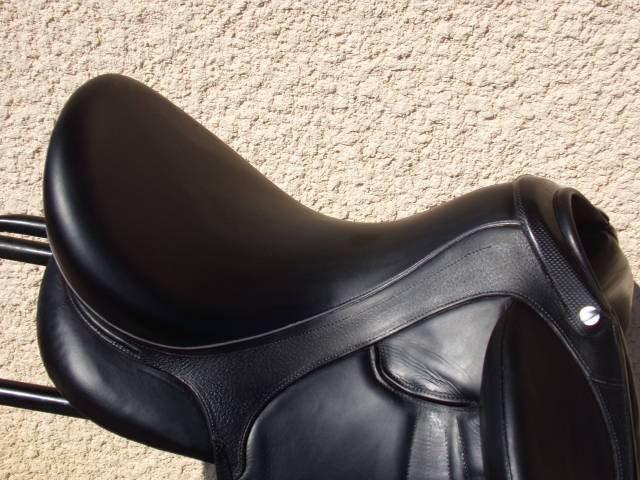 Selle Dressage Devoucoux Makila Harmonie 17'5