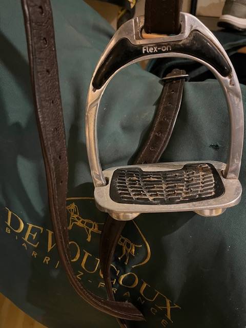 Vend Selle Devoucoux Biarritz 17'' Acajou 