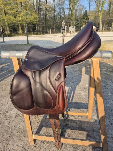 Selle Devoucoux Chiberta O 18"