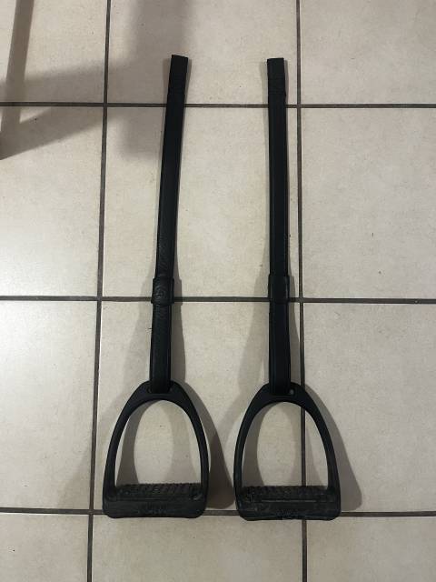 Selle dressage &eacute;quipe 16,5 pouces 