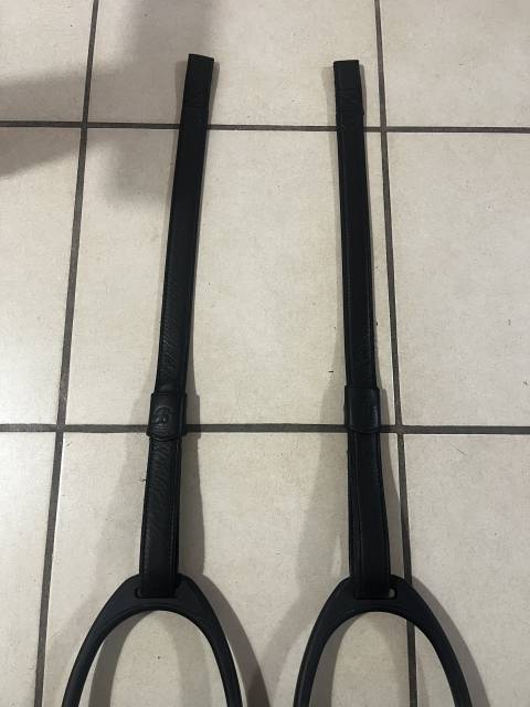 Selle dressage &eacute;quipe 16,5 pouces 