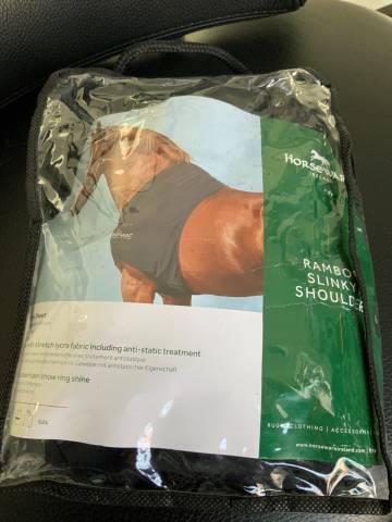 Prot&egrave;ge &eacute;paules cheval