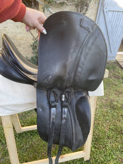 Selle dressage Stubben Aramis Equisoft 