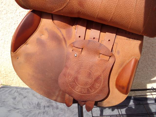 Selle Butet Doubl&eacute;e Veau  17'5 excellent &eacute;tat 
