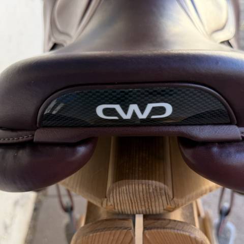 Selle CWD 2GS - 17,5 - sep 2025 - sous garantie 