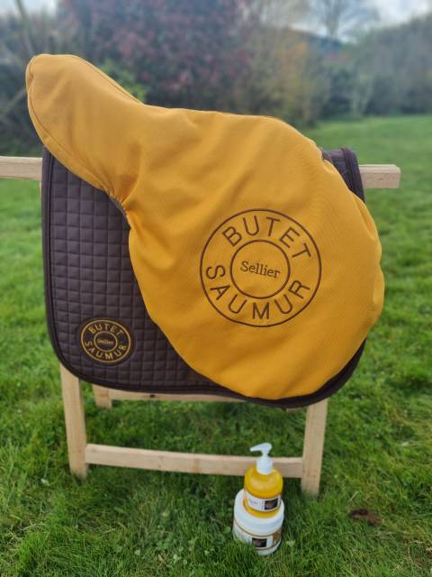 Selle BUTET Taille 16 pouces