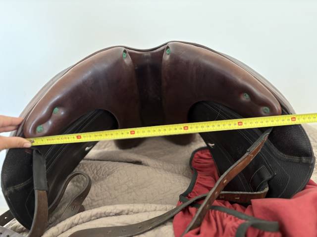 selle de dressage &eacute;quipe 