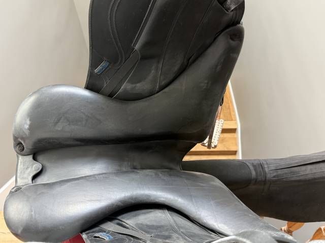 Selle dressage CWD 17,5