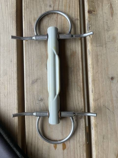 Mors aiguille Beris papillon