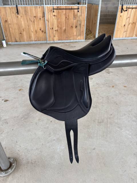 Selle Devoucoux Enara Evo 