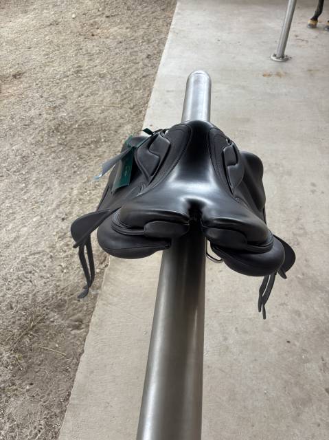 Selle Devoucoux Enara Evo 