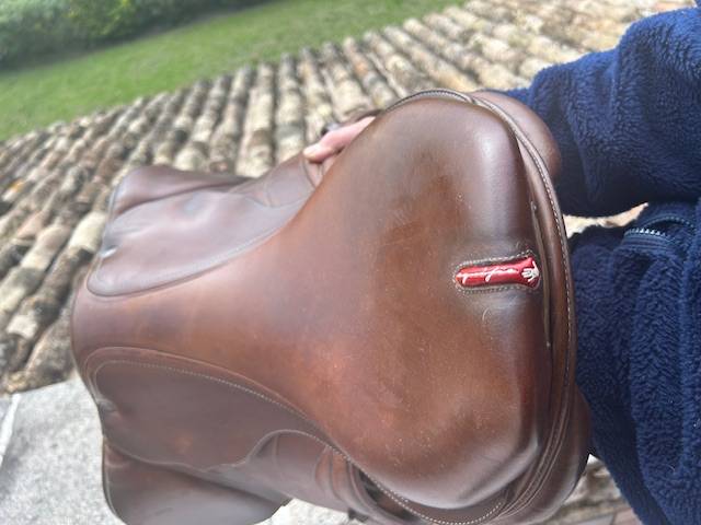 SELLE EQUIPE EK-26 ECARBON