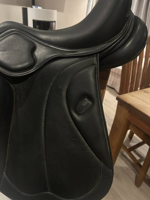 Selle dressage zaldi castel