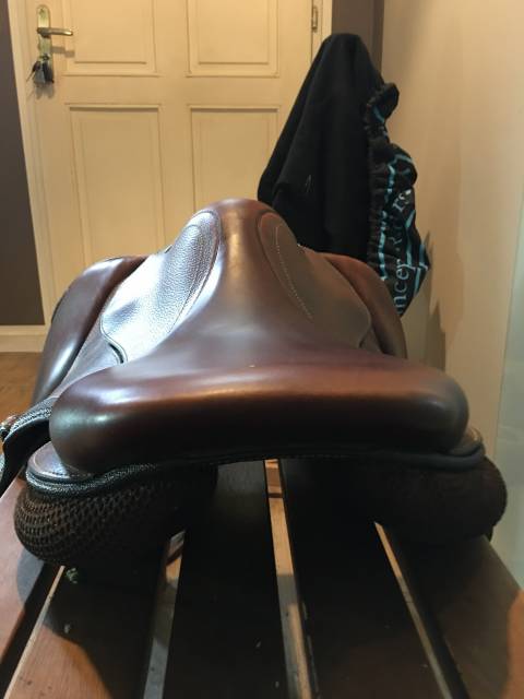 Selle jumping CSO Gt Concept taille 17,5