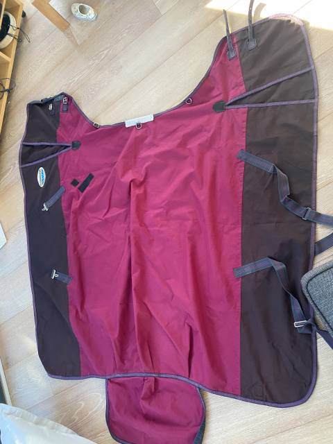 Couverture Weatherbeeta 1200D medium lite 100gr 150cm 