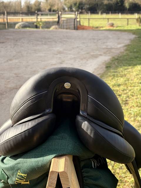 Selle de Dressage Makila Harmonie avec gardon 
