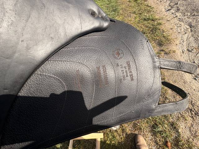 Selle de Dressage Makila Harmonie avec gardon 