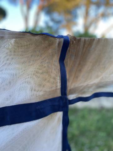 Couverture anti-mouche 