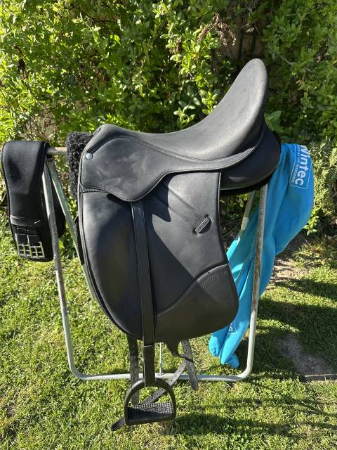 Selle de dressage wintec 17 pouces