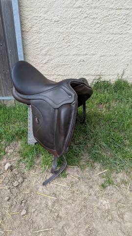 Selle dressage light ikonic