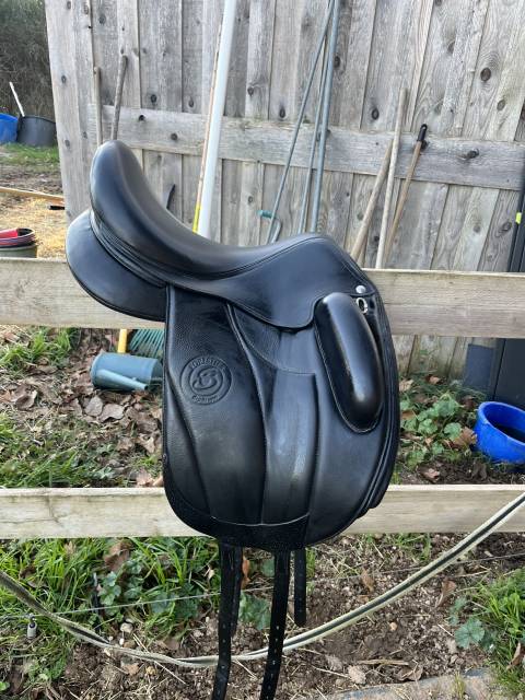 Selle dressage 