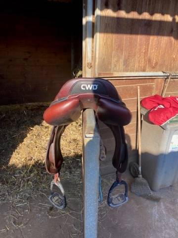 SELLE MIXTE CWD 2GS 17.5''