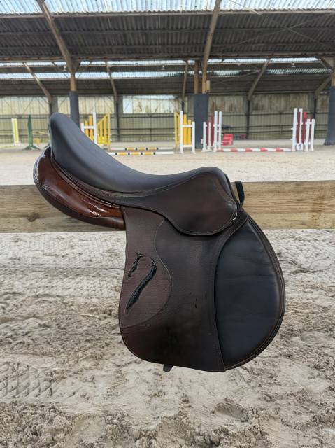 Selle Antares &eacute;volution 