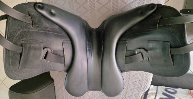 Selle de dressage Childeric DNL 