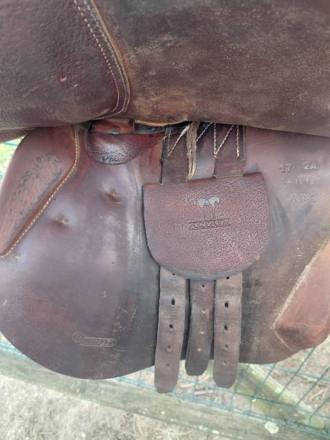 selle antares taille 17 pouces    Quartier 2A  De 2017