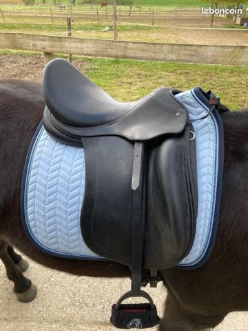 Selle de dressage Childeric DHE 17,5 